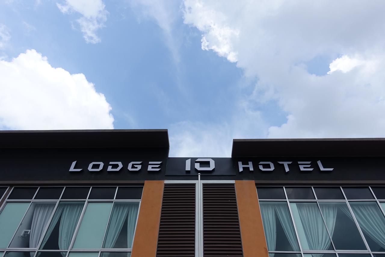 סרמבאן Lodge 10 Hotel מראה חיצוני תמונה