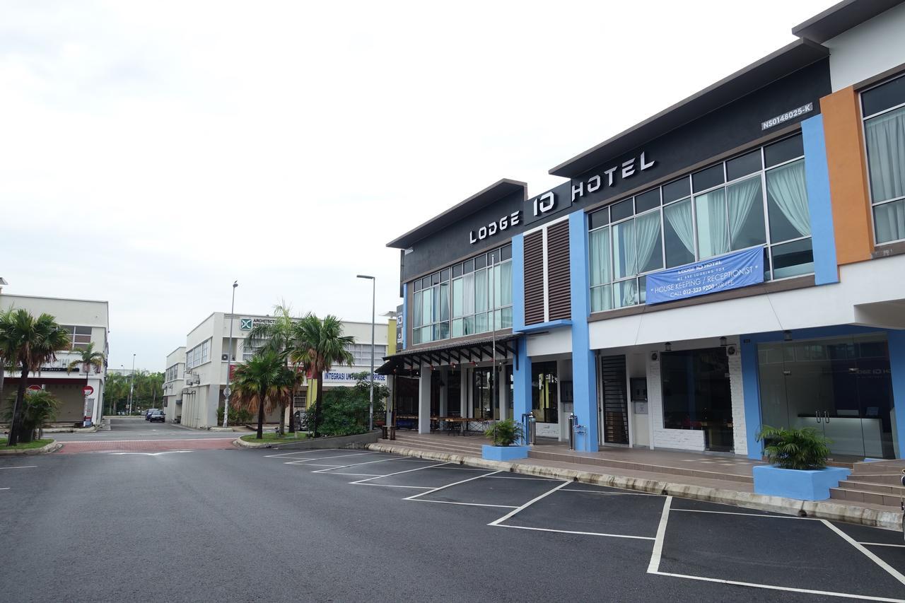 סרמבאן Lodge 10 Hotel מראה חיצוני תמונה